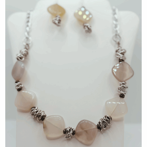 Collar 2